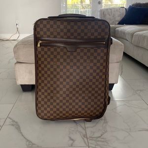 Louis Vuitton Damier Roller Luggage